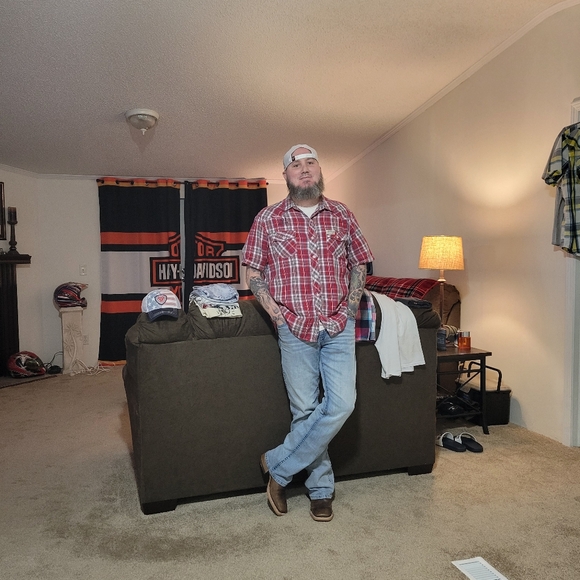 Meet your Posher, Waylon - Picture 2 of 2